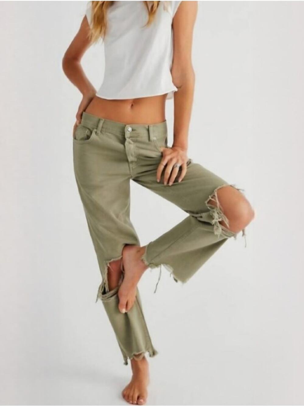 FREE PEOPLE Maggie Green Mid Rise Distressed Frayed Hem Straight Leg Jean Sz 26